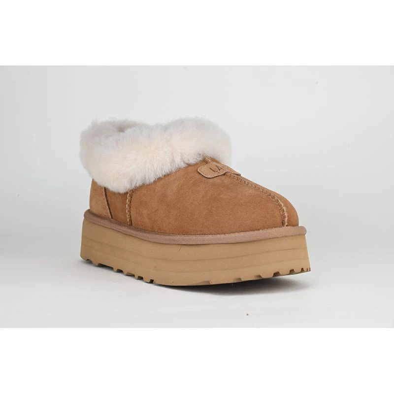 Snow Boots For Hiking in Cold Weather